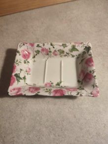 Shannonbridge pottery soap dish