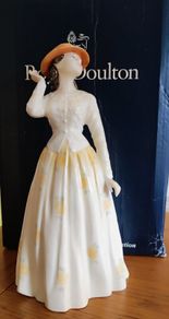 Royal Doulton Susannah HN 4221