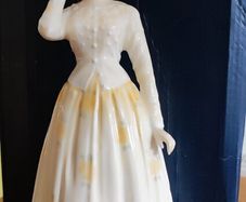Royal Doulton Susannah HN 4221