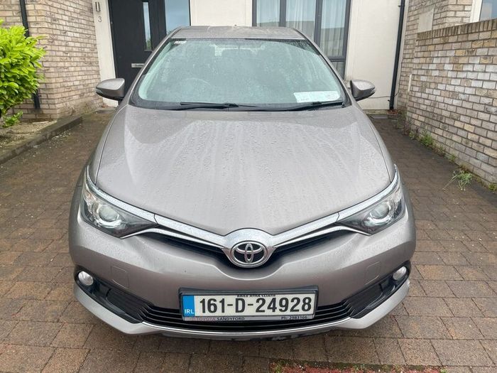 Toyota Auris 2016