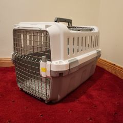 pet carrier