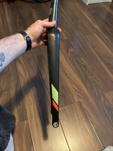 Carbon Fork