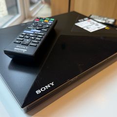 Sony BDP-S1200 1080p Blu-ray Player - Complete with Remote & Power Supply