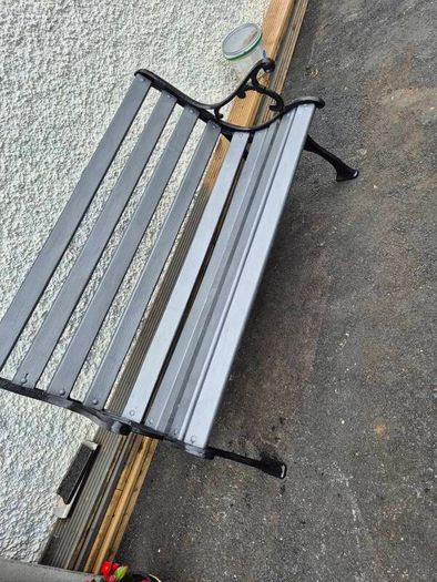 garden bench