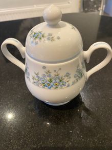 Capitol Lidded Irish sugar bowl