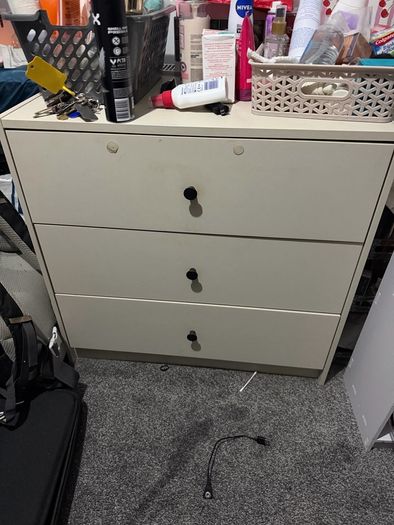 chest of drawer
