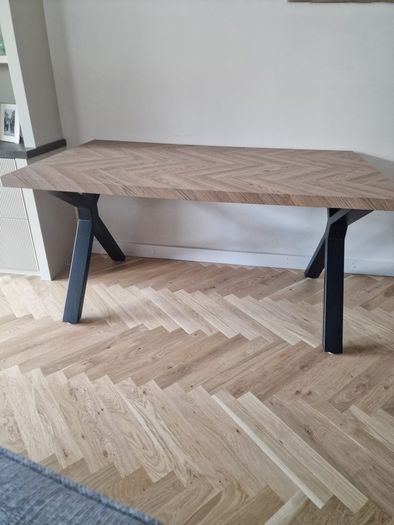 Kitchen table
