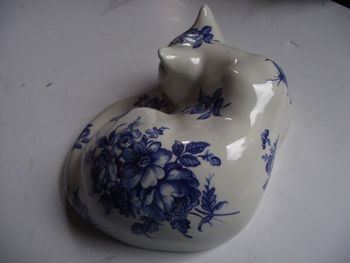 Vintage Set of 3 Ceramic cats by Just Cats & Co. Staffordshire - Circa 1980's