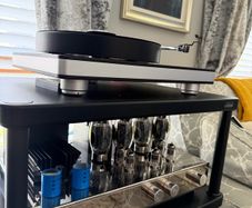 Clearaudio Performance Dc turntable plus full set up