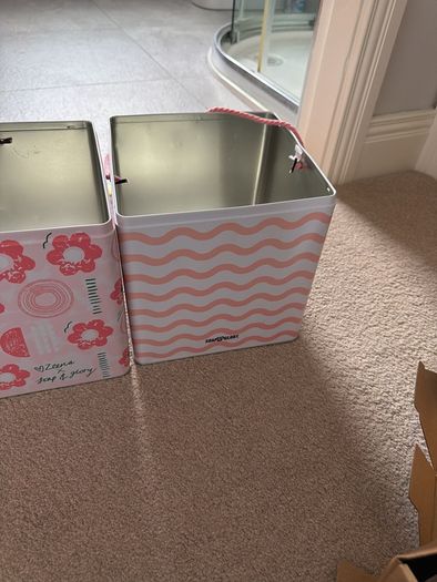 3 Empty large tins