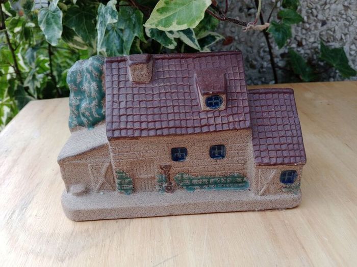 Miniature house, piggy bank, money box, savings box