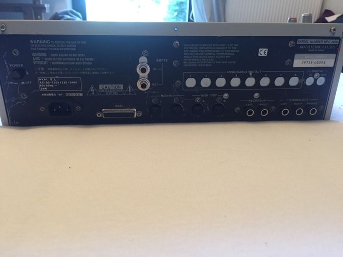 AKAI MPC 2000  // USB Emulator, 64mb Ram for parts
