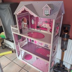 doll house