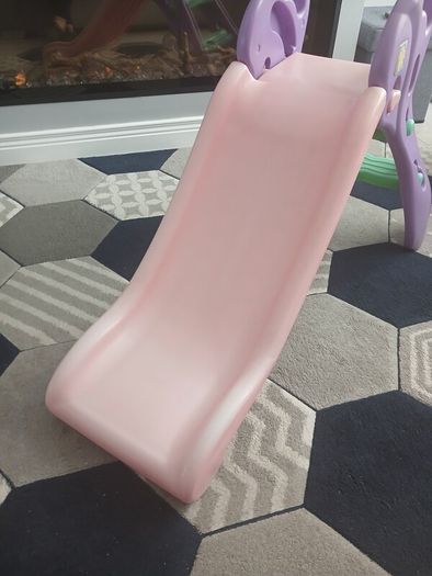 outdoor.kids slide