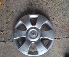 Toyota Yaris original wheel trim 2006 #1