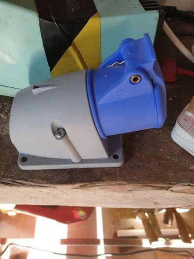 16 amp sockets
