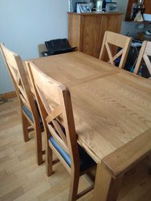 Oak Table and 4 chairs