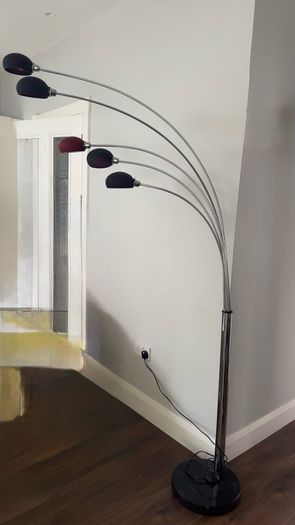 floor lamp