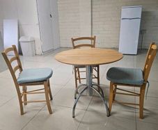 Dining table with Chairs