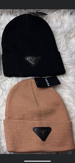 Prada hat new