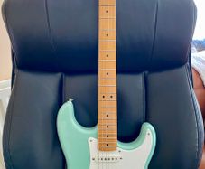 Squier Classic Vibe '50s Stratocaster HT - Surf Green