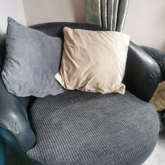 Round armchair