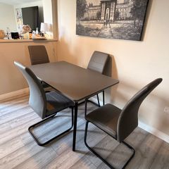 Kitchen Table and Chairs