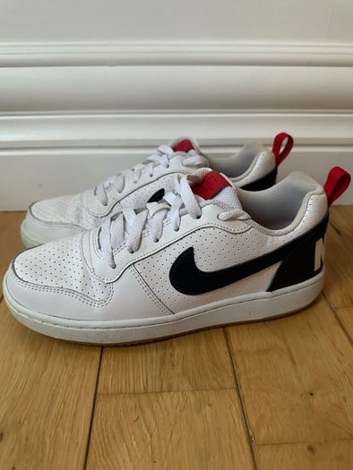 Nike Court Borough