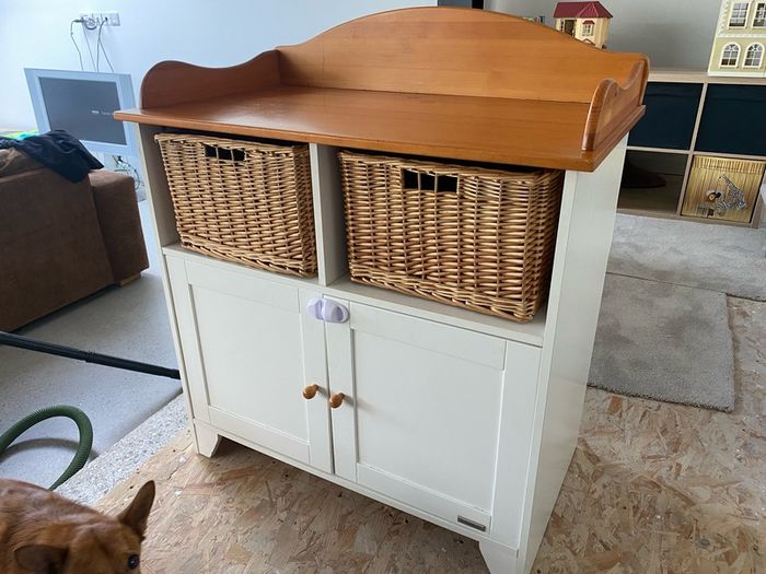 Baby changing table
