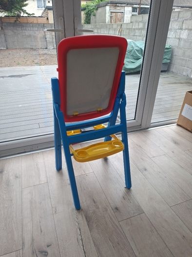 Reversable art easel