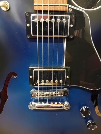Gibson ES-135 Blueburst
