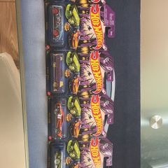 Hot wheels Halloween 5 cars DXT91