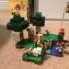 Lego  Minecraft bee farm (2021)