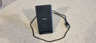 Anker A2524 Fast Wireless Charging Stand QI Certified