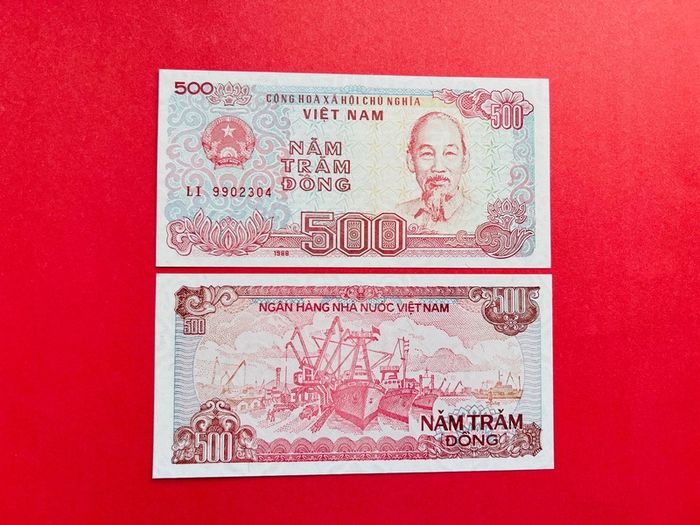 Vietnam 500 Dong  1988  ( uncirculated )