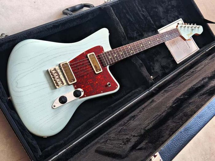 Trent Guitars UK Model 1 Custom Offset Guitar Sonic Blue (Delivery available)