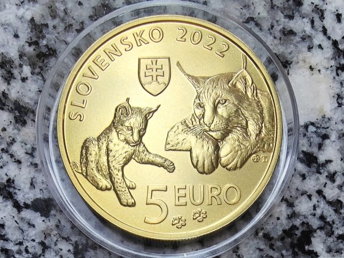 Slovakia 5 Euro Shiny Coin 2022 - Eurasian lynx - Fauna and flora in Slovakia
