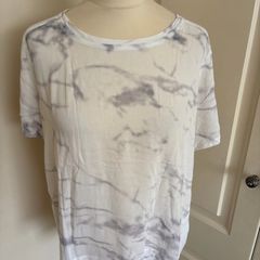 Yaya white grey viscose top size 10-12
