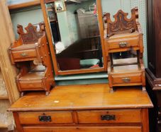dressing table