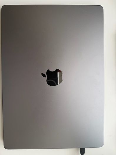 Apple MacBook Pro M2 Pro