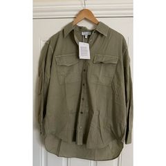 & Other Stories Khaki cotton shirt with button-down collar, chest pockets, and button cuffs #khaki #buttonup Brand New with tags  EU34