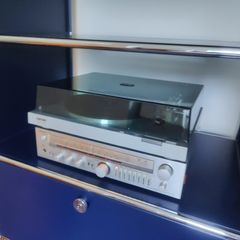 Sony Record player & amp / tuner 1982