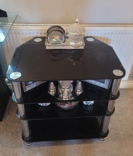 Black glass unit