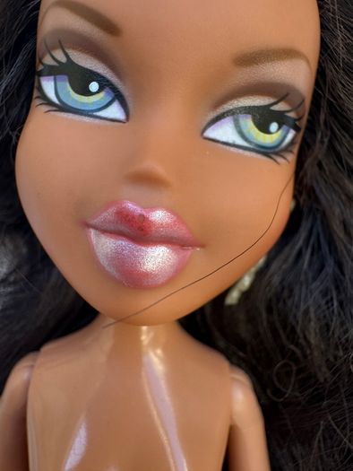 Bratz Doll Be-Bratz.com Yasmin 1 earing only Used Please see photos
