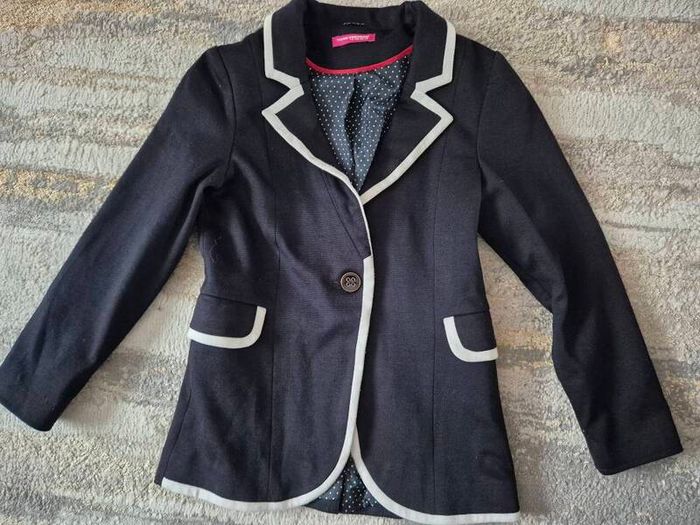 girl's navy jacket, size 7-8y
