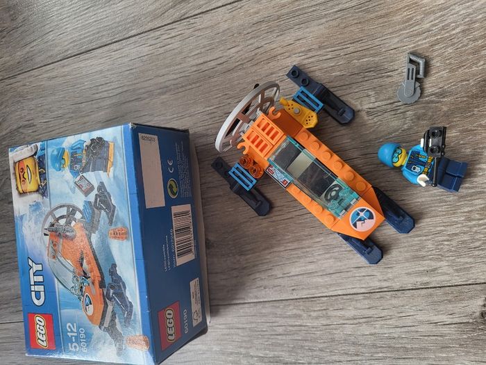 Lego arctic ice glider