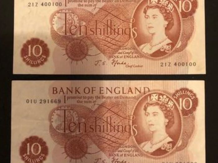 10 shillings banknote from England