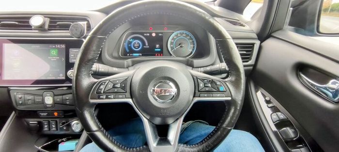 Nissan Leaf Leaf SV 62 kWh 350kms Range