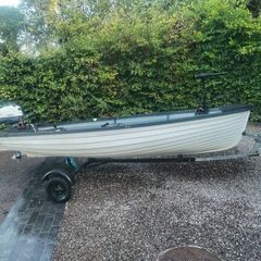 12ft Fibreglass Fishing Boat - Price reduction!