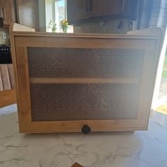 Bread bin